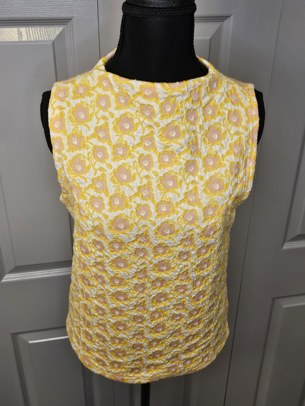entro Yellow and Pink Floral Jacquard Sleeveless Top